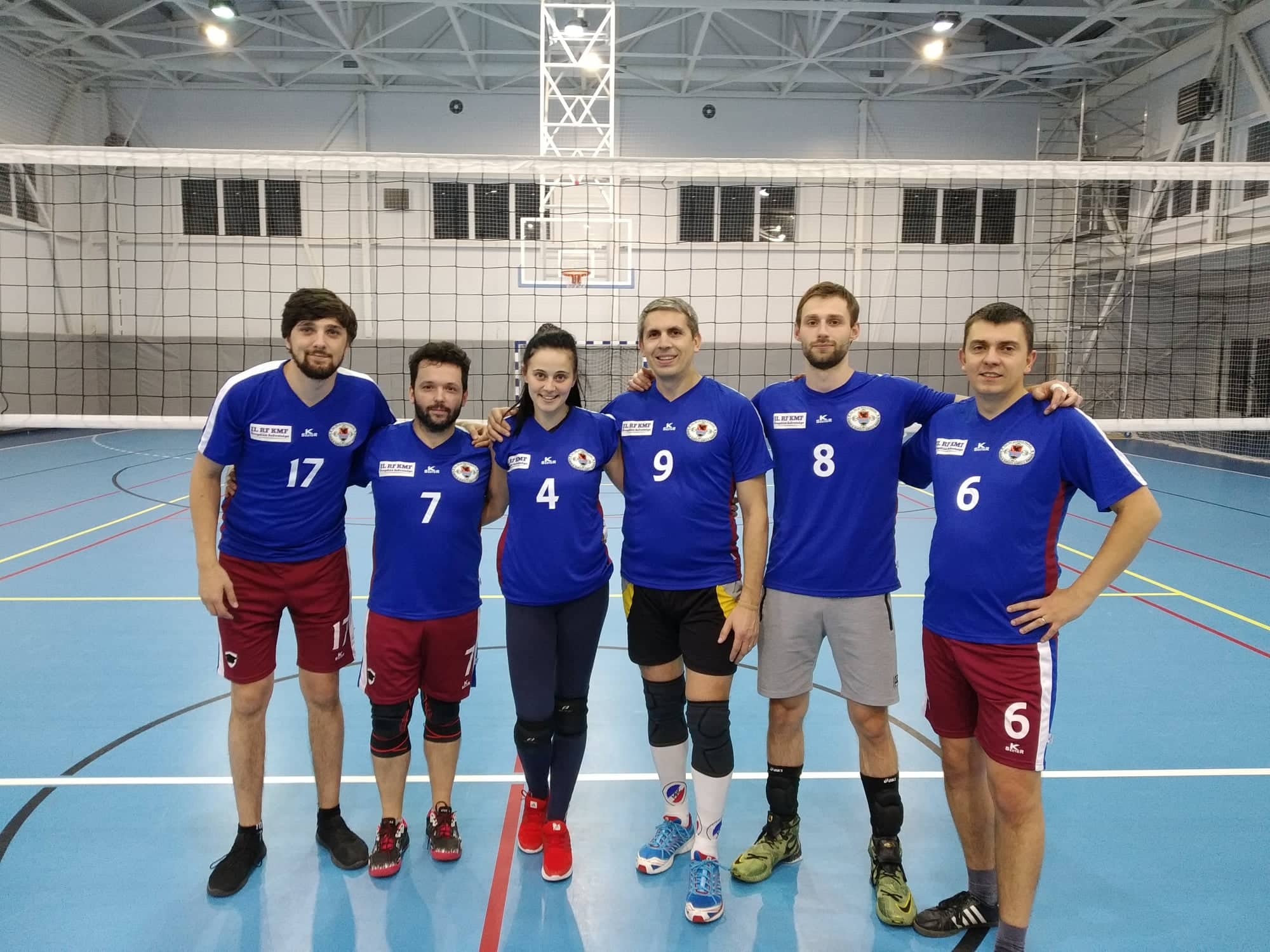 https://kmf.uz.ua/hu/hirek/sajat-mezeket-kaptak-az-oregdiak-sportcsapat-tagjai/